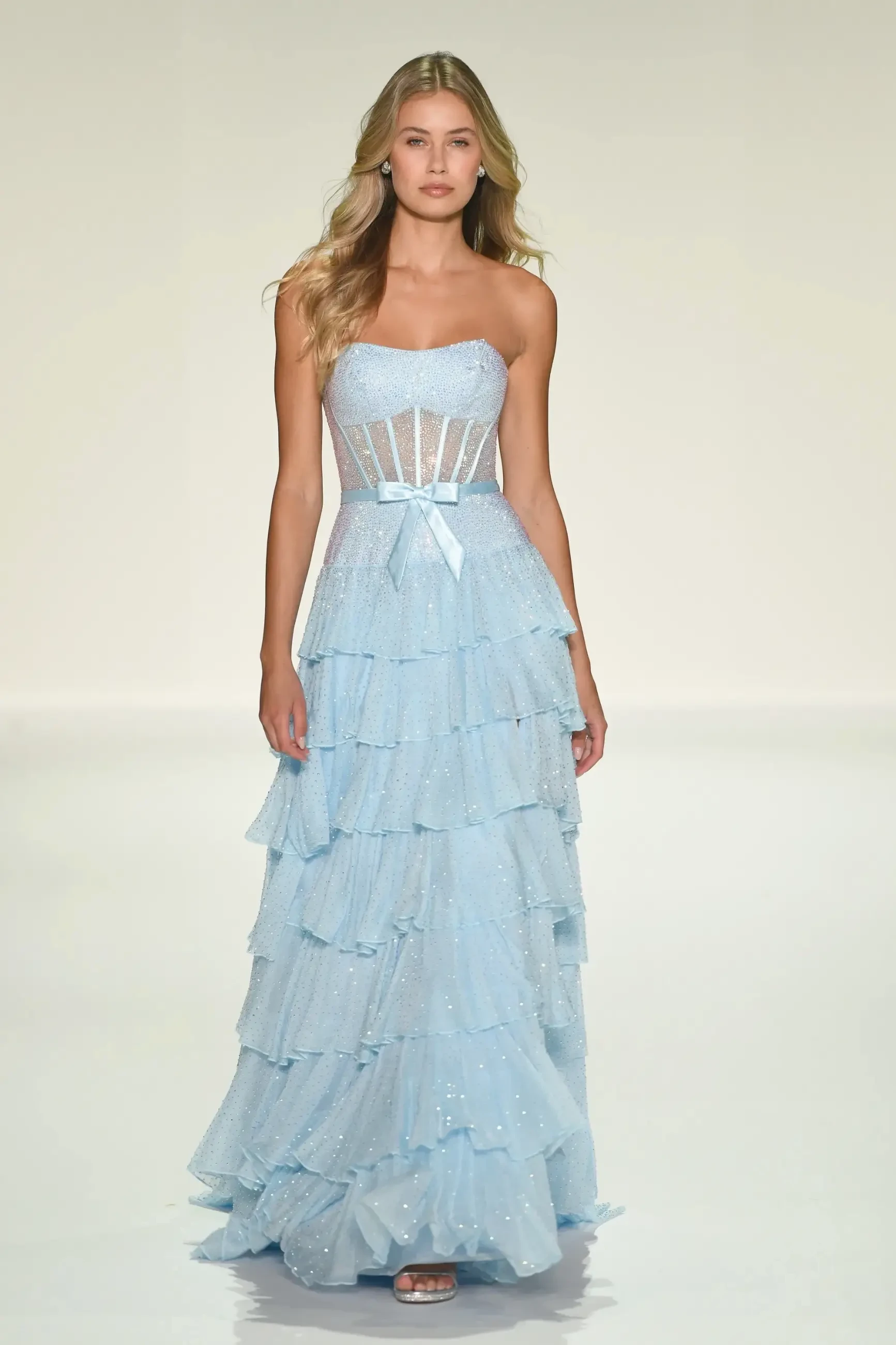 How to Choose the Perfect Prom Dress for Your Body Shape Image