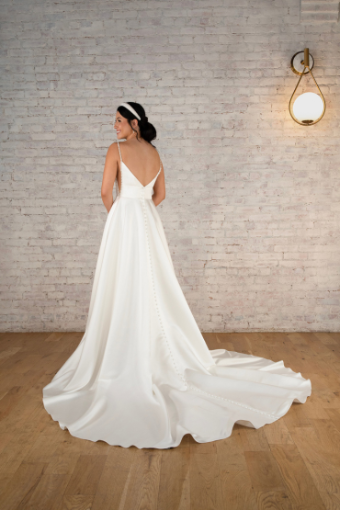 Stella York 7830 #9 default (IV-PL) Ivory Gown w Porcelain Tulle Side Plunge thumbnail