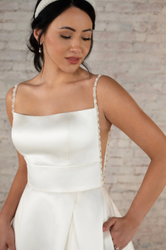 Stella York 7830 #10 (IV-PL) Ivory Gown w Porcelain Tulle Side Plunge thumbnail