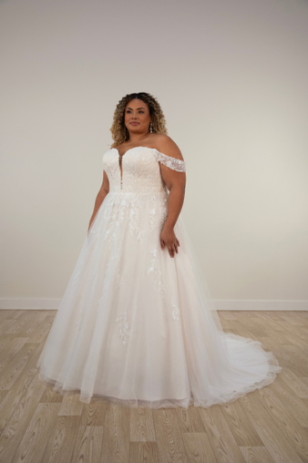 Stella York 7849 #13 (IVAL-PL) Ivory Lace and Tulle over Almond Gwn w Porcelain Tulle Plunge thumbnail