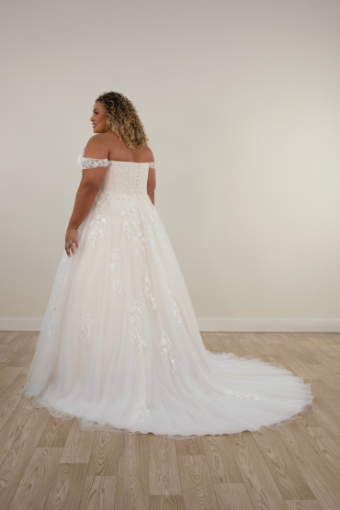 Stella York 7849 #14 default (IVAL-PL) Ivory Lace and Tulle over Almond Gwn w Porcelain Tulle Plunge thumbnail