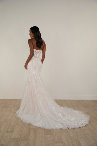 Stella York 7924 #11 (IVIV-PL) Ivory Lace & Tulle over Ivory Gown w Porcelain Tulle Plunge thumbnail