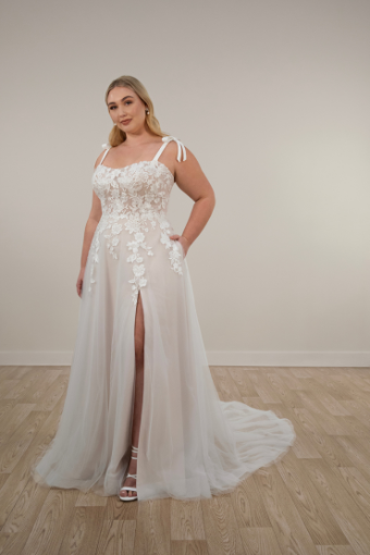 Stella York 7899 #13 (IV-IV) Ivory Lace and Tulle over Ivory Gown thumbnail