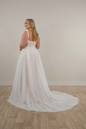 Stella York 7899 #14 (IV-IV) Ivory Lace and Tulle over Ivory Gown thumbnail